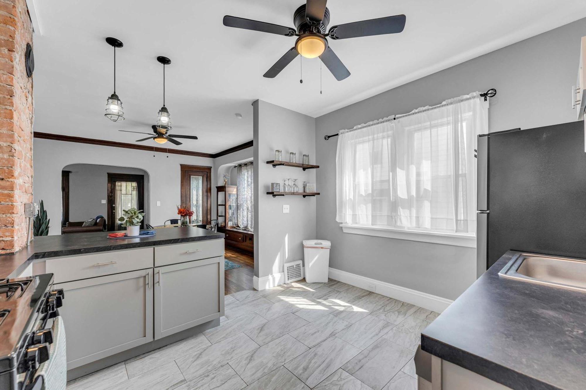 Beautifully Remodeled Duplex Apt In West Blvd Κλίβελαντ Εξωτερικό φωτογραφία