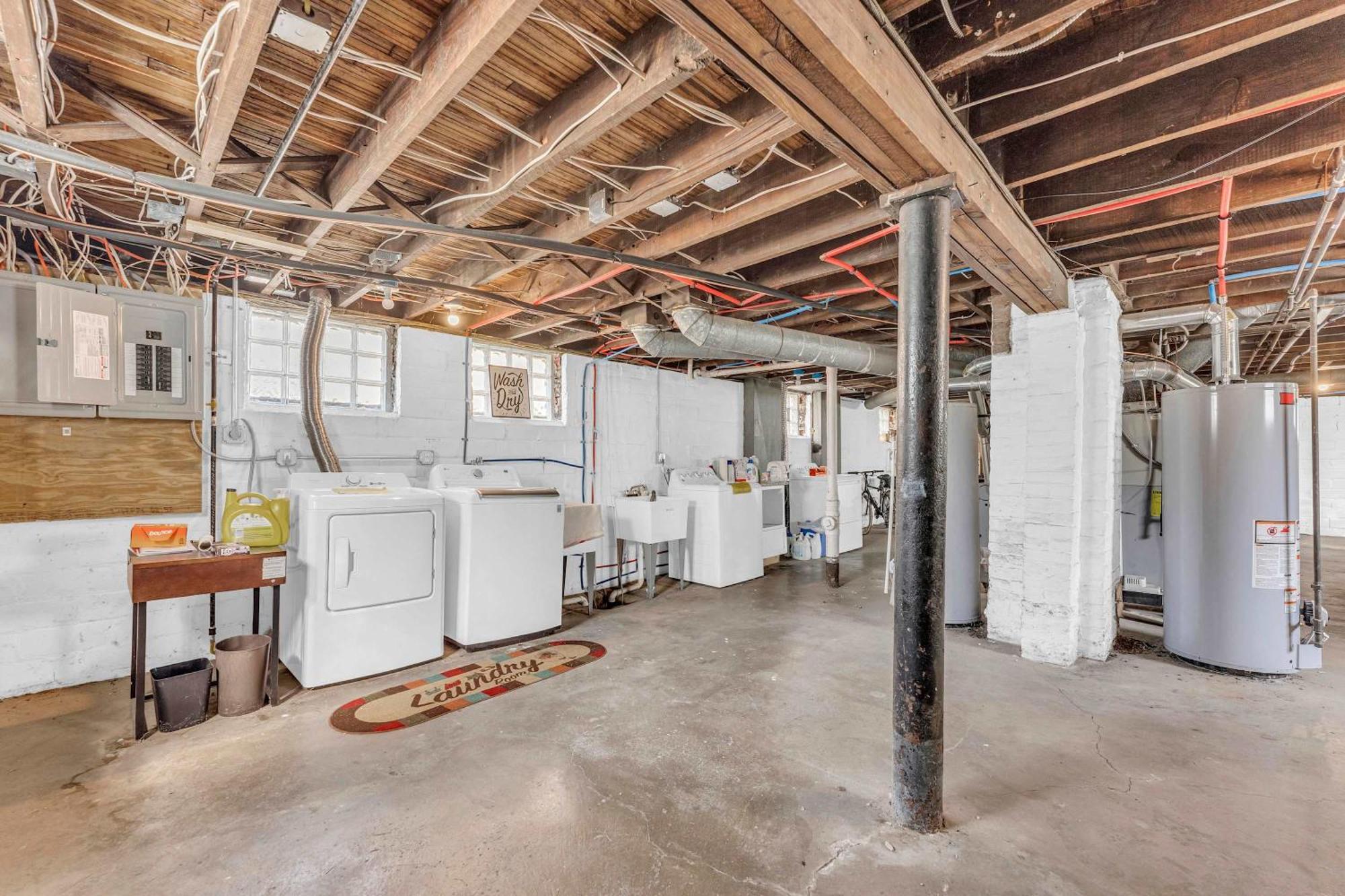 Beautifully Remodeled Duplex Apt In West Blvd Κλίβελαντ Εξωτερικό φωτογραφία