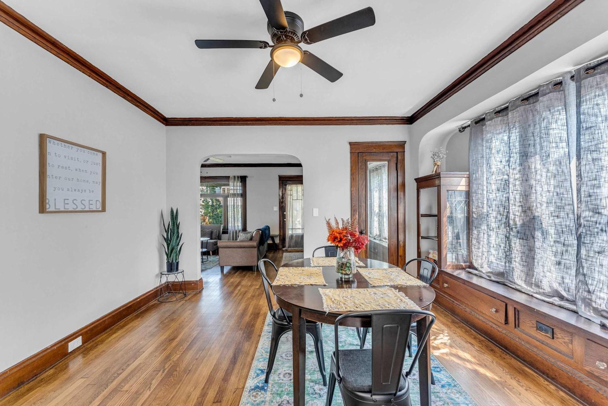 Beautifully Remodeled Duplex Apt In West Blvd Κλίβελαντ Εξωτερικό φωτογραφία
